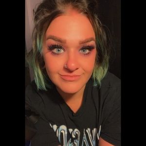 Meet your Posher, Lila